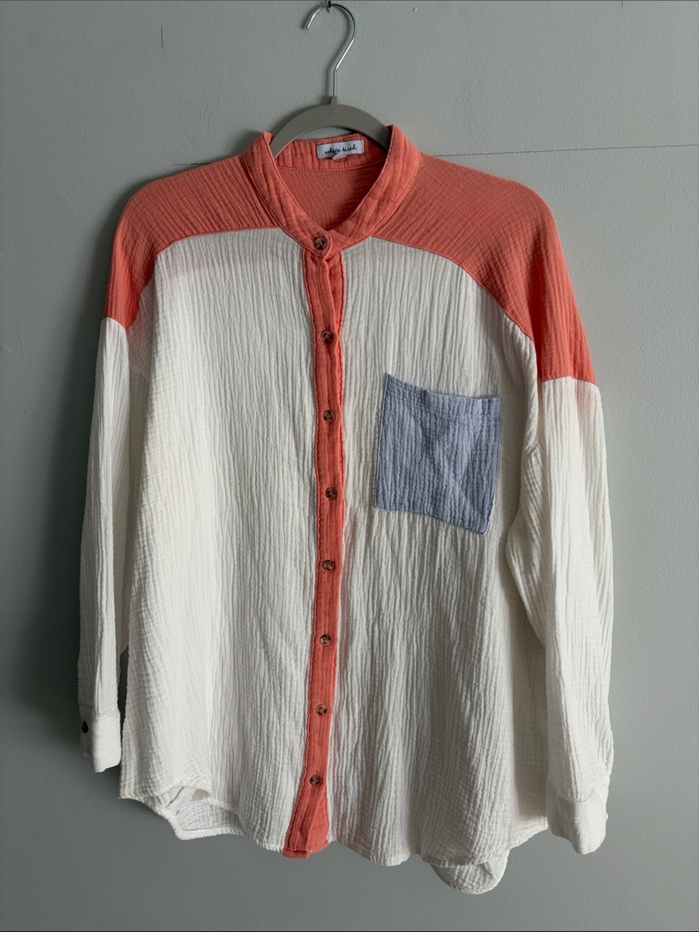 White Birch Button-Front Two-Tone ladies Shirt in orange&white. Small. 💯 cotton
